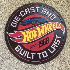 Hot Wheels Red and Black Wall Decor Metal Sign: great for boys of all ages 😉